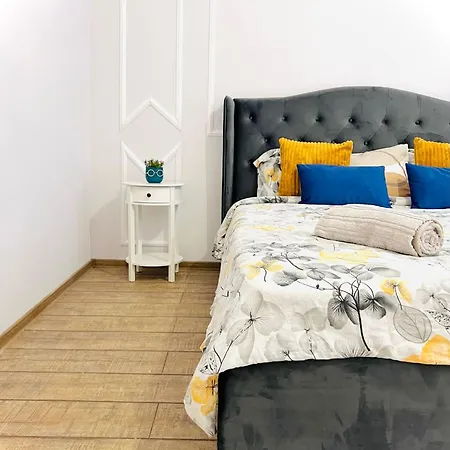 דירה Luxury Ultacental